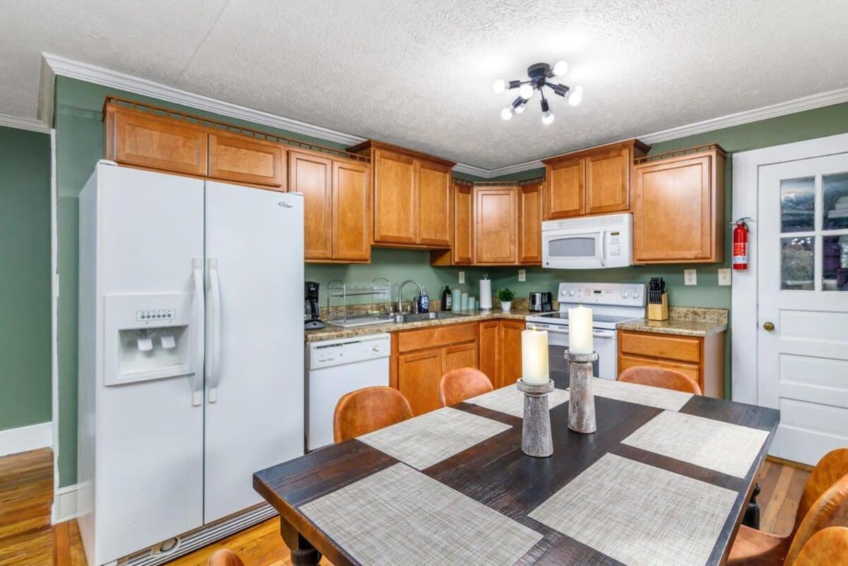 New River Gorge Cottage W Hot Tub, Fire Pit, Grill Oak Hill ภายนอก รูปภาพ