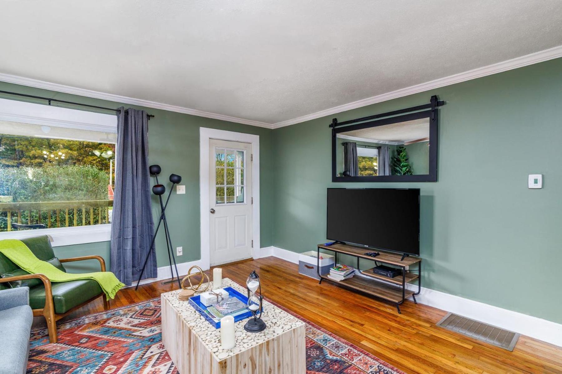 New River Gorge Cottage W Hot Tub, Fire Pit, Grill Oak Hill ภายนอก รูปภาพ